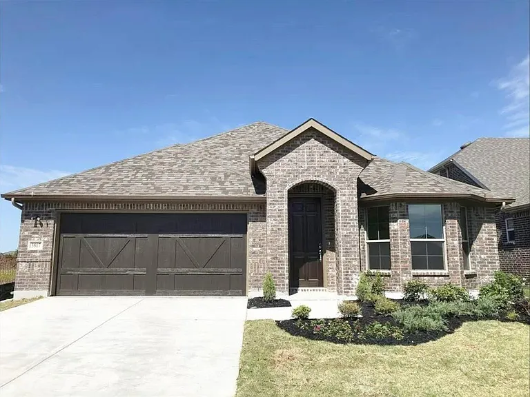 3817 Bennett Trl — Photo 1