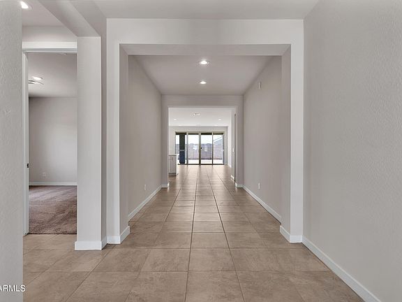 4th image of 2527 N FRANZ Lane