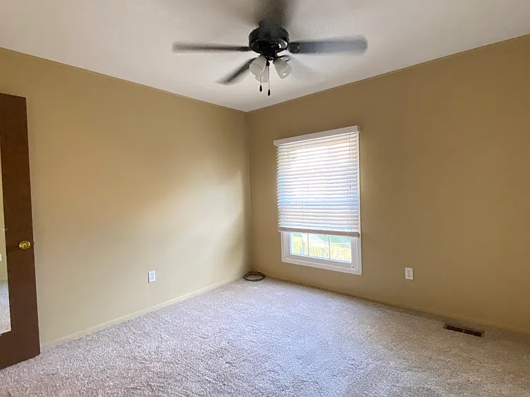 23525 Stonehenge Blvd — Photo 19