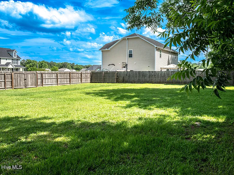 103 Perry Meadow Dr — Photo 6