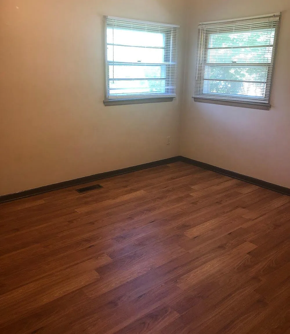 4 bed, 1099 sqft, $3,180 — Photo 4