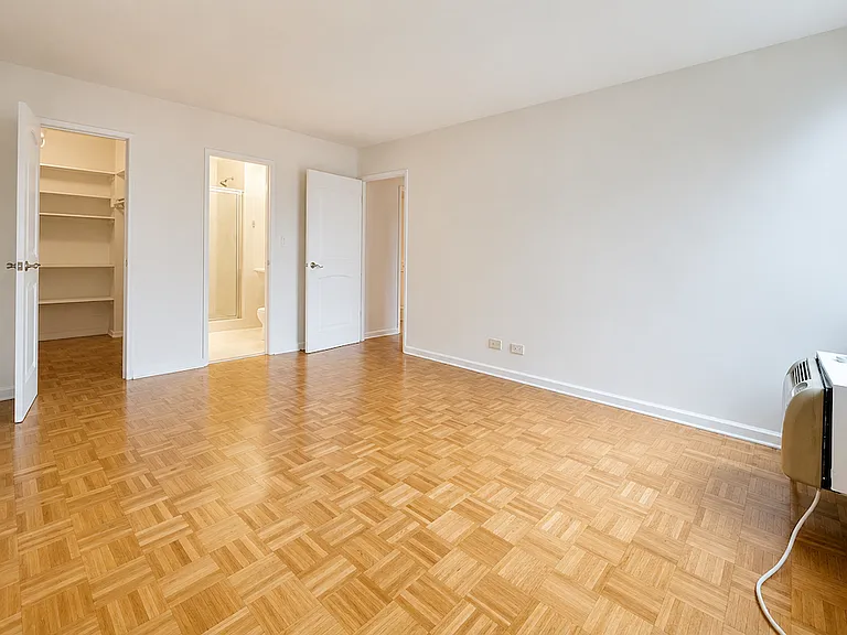 1619 3rd Ave #5H — Photo 9