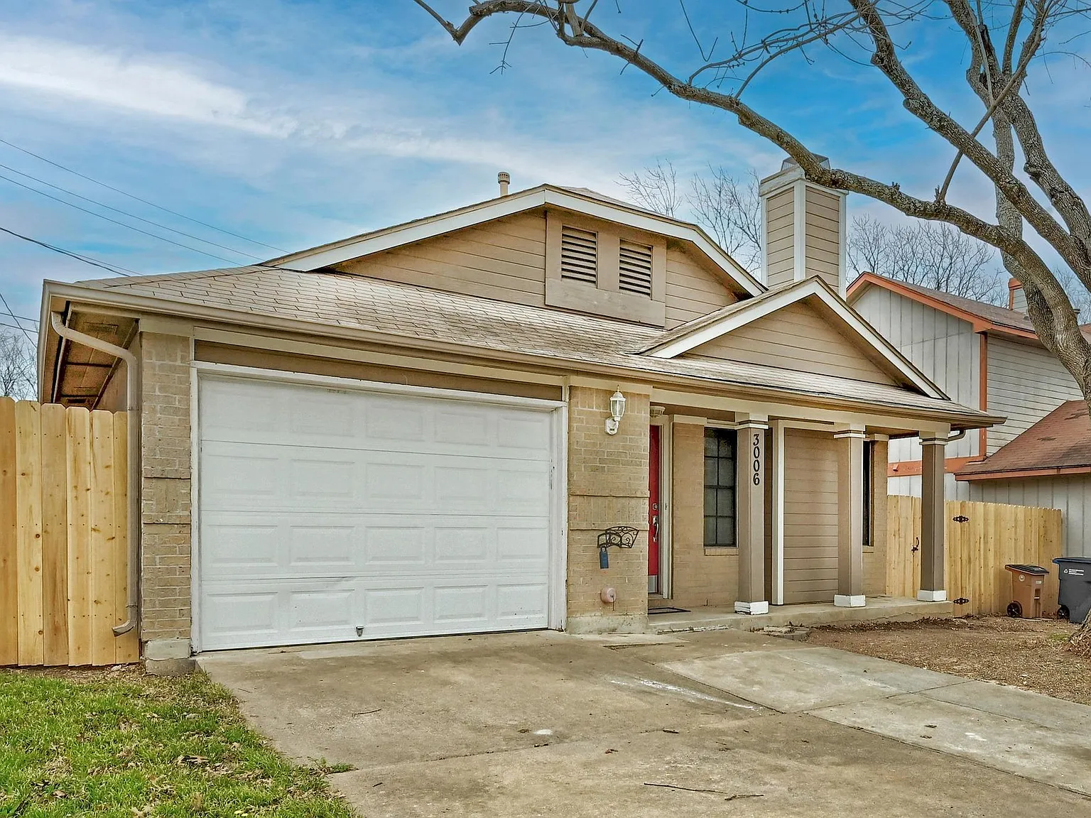 3 bed, 2.0 bath, 1072 sqft, $1,900 — Photo 3