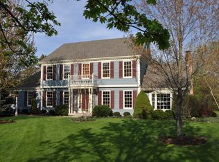 775 Flint Trl, Crystal Lake, IL 60012