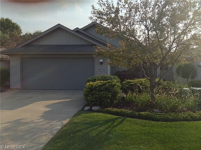 1st image of 33212 Glenwood Ct