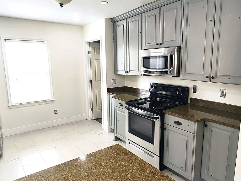 3096 S 1810 E — Photo 10