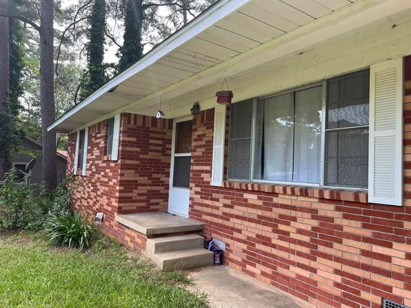 8500 Olive Hill Dr, Mabelvale, AR 72103