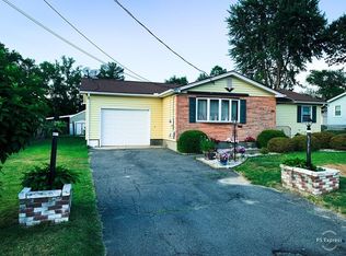 168 Artisan St, Chicopee, MA 01013