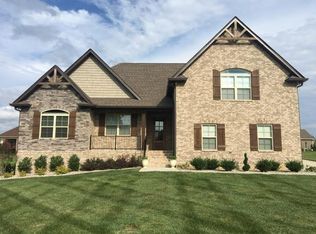 1059 Kingston Ln, Greenbrier, TN 37073