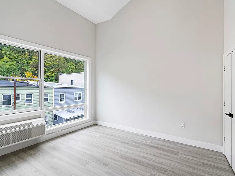 26 Grand St #302 — Photo 11