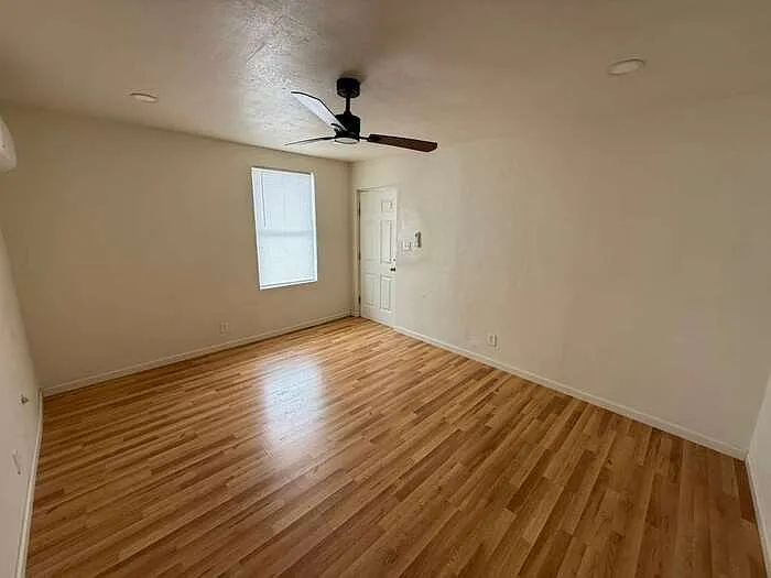 1 bed, 1.0 bath, 600 sqft, $600 — Photo 3