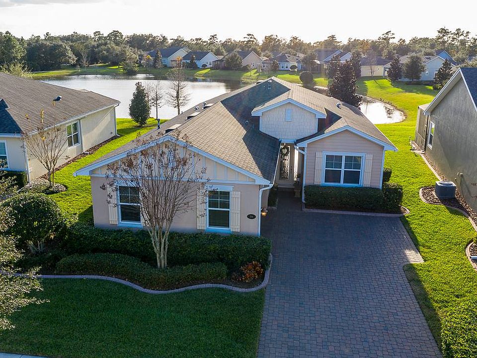 1st image of 208 Cypress Hills Way