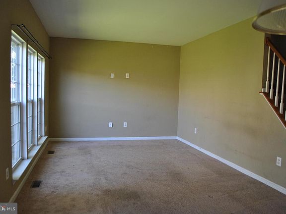 3rd image of 2168 Cottonwood Ln