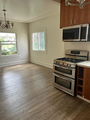 6425 Telegraph Ave #7 Photo 1