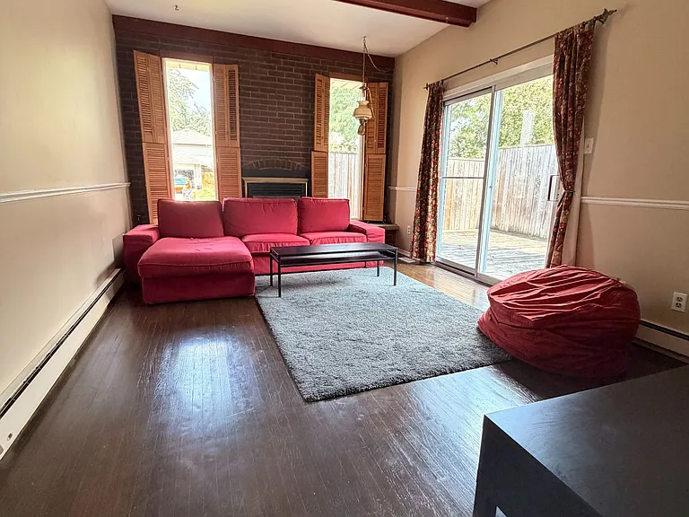 2150 Herridge Dr — Photo 12