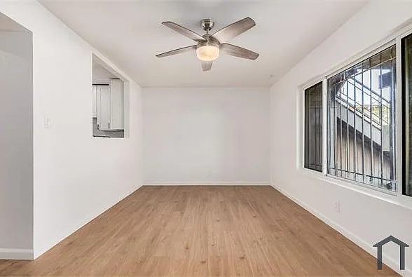 3 bed, 1036 sqft, $1,975 — Photo 3
