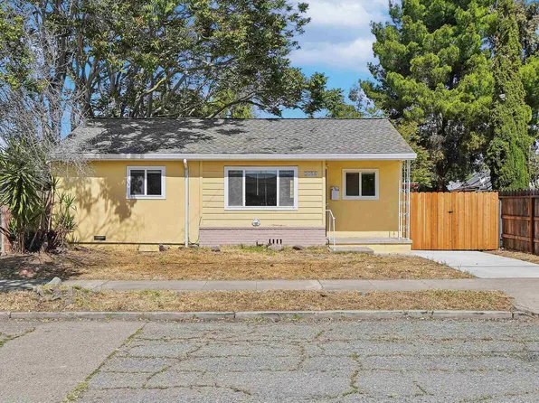 2056 Elm St, Livermore, CA 94551