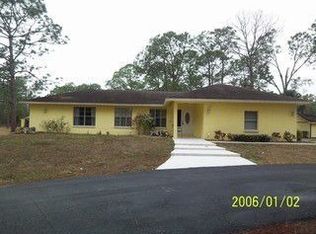 425 23rd St NW, Naples, FL 34120