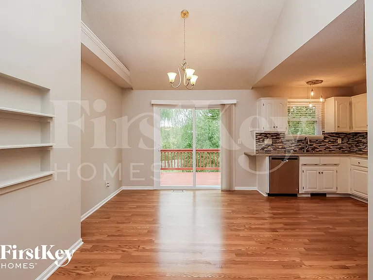 8505 NE 105th Ter — Photo 4