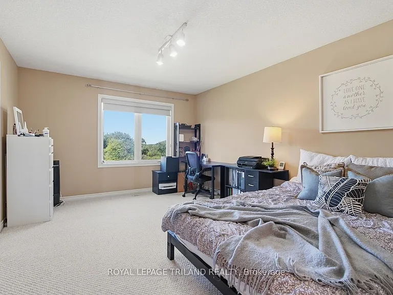 600 Hyde Park Rd #127 — Photo 19