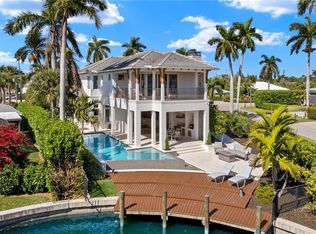 1800 Snook Dr, Naples, FL 34102