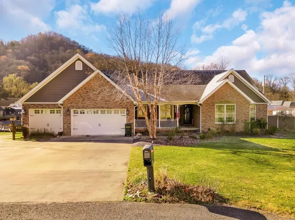 46 Victoria St, Prestonsburg, KY 41653