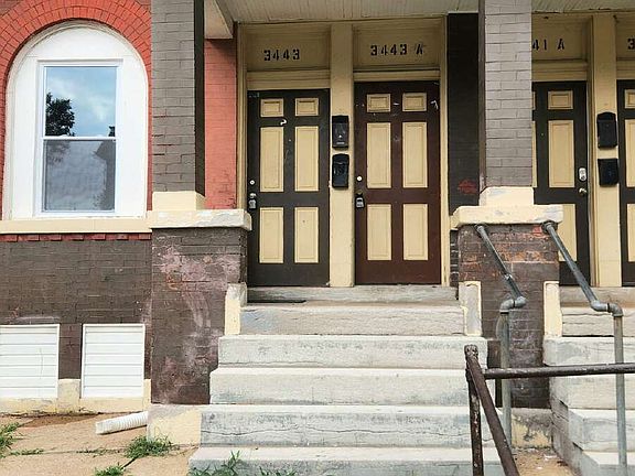 2nd image of 3443 Iowa Ave