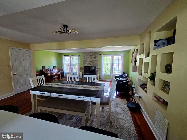 4453 Edan Mae Ct — Photo 6
