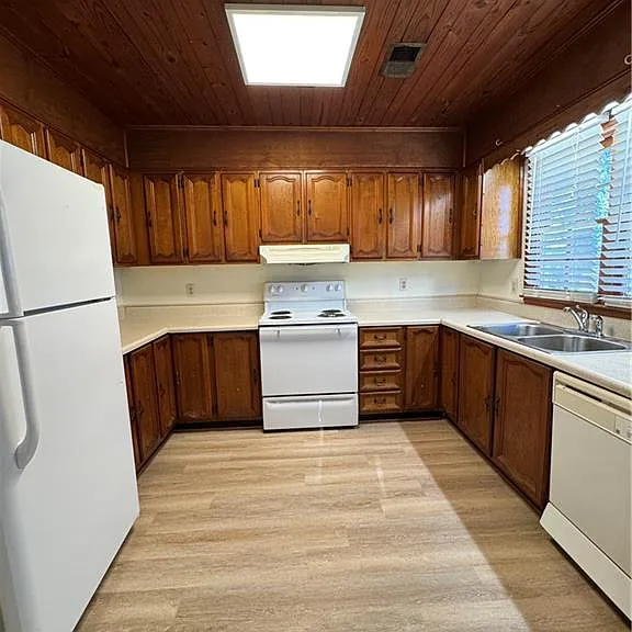 3599 Ridge Rd SE — Photo 10