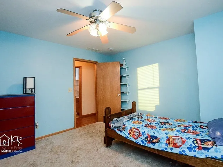 631 Tall Grass Dr — Photo 11