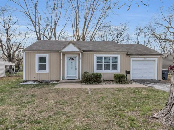 307 S Church St, Olathe, KS 66061