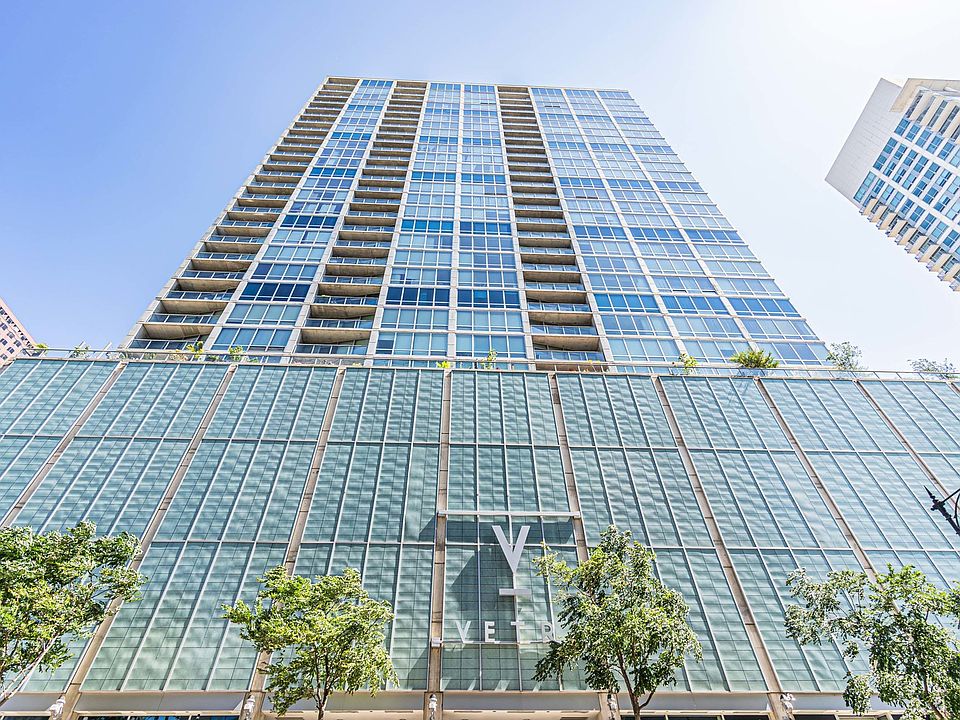 1st image of 611 S Wells St #2408