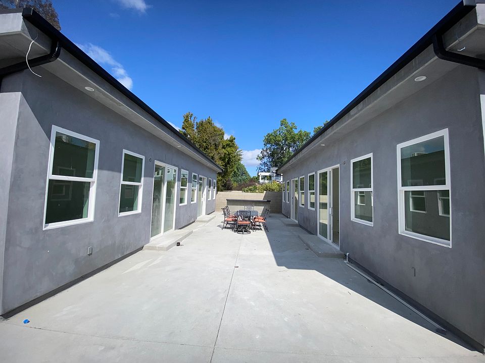 1st image of 23121 Mariano St #2