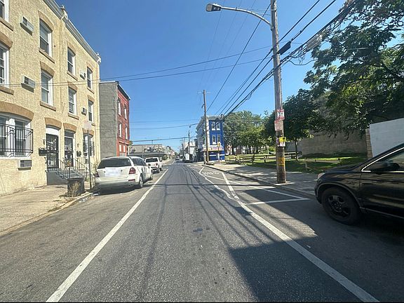 4th image of 1607 W Dauphin St