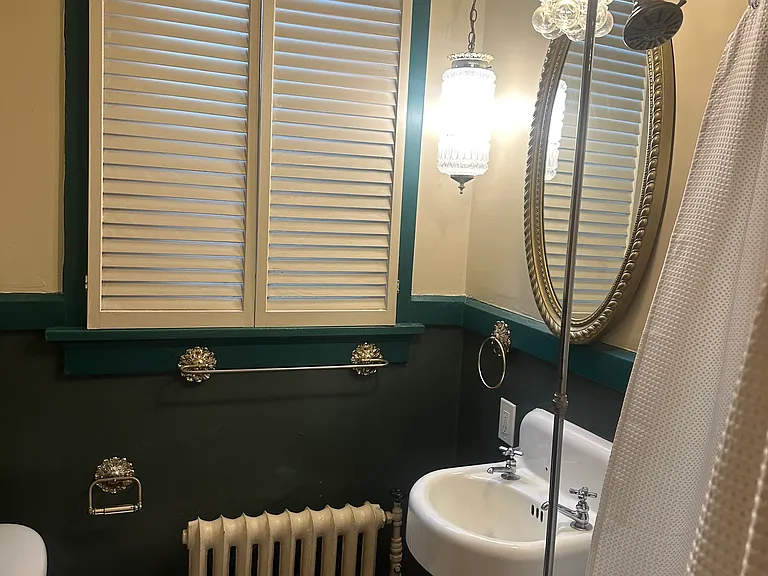 1439 Detroit Street — Photo 9