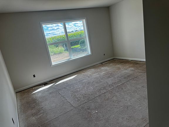 5th image of 1004 Whitetail Dr