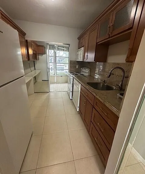 7605 NW 5th Ct #204 — Photo 5