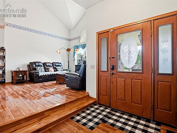 2nd image of 8435 Avens Cir
