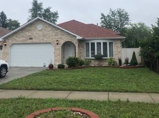 7925 Rutherford Ave, Burbank, IL 60459