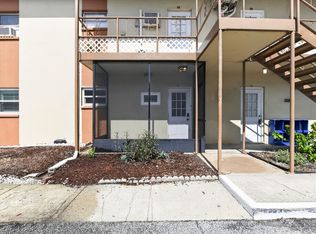 5396 4th St N APT 101, Saint Petersburg, FL 33703