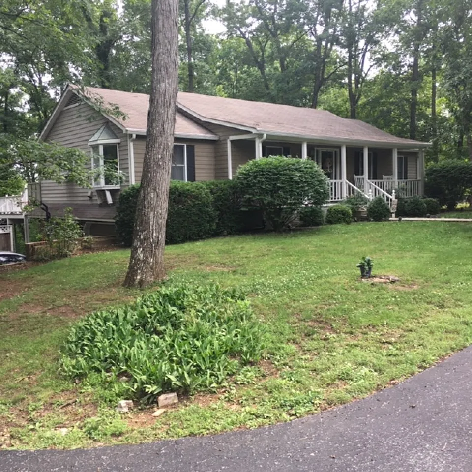 644 Minnie Way photo 1
