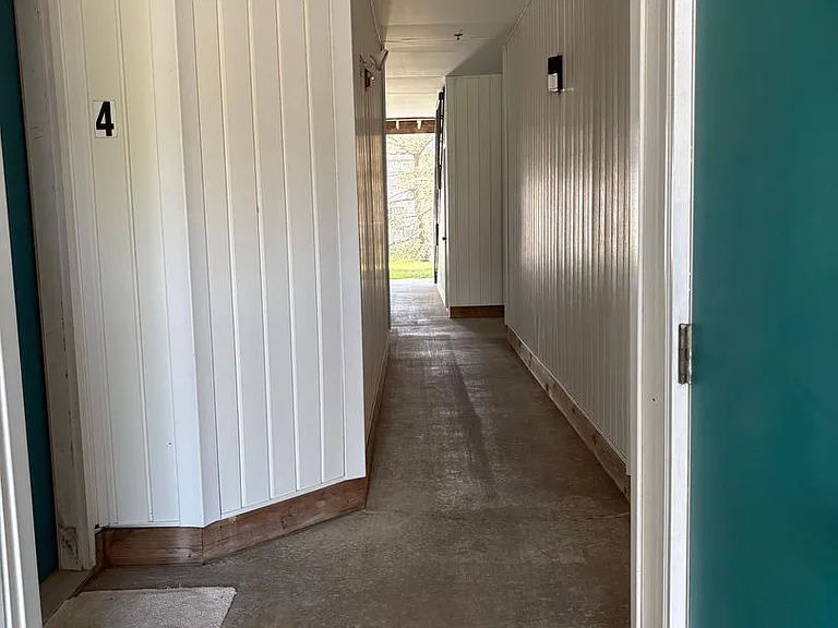 2702 Waters Edge Dr — Photo 6