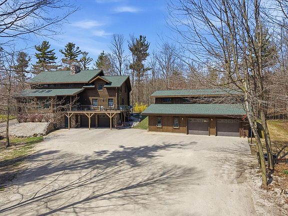 2nd image of 9020 Marken ROAD