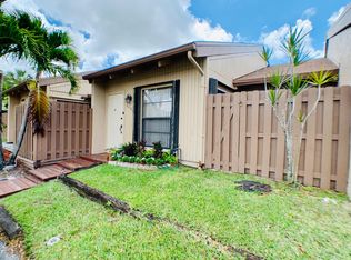 8106 SW 20th Ct, Davie, FL 33324