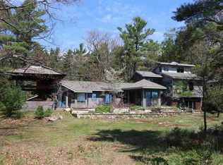 12594 N Crystal Cove Ct, Northport, MI 49670