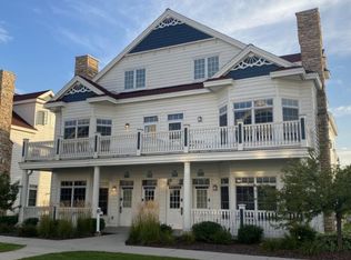 434 Beachfront Ct, Sheboygan, WI