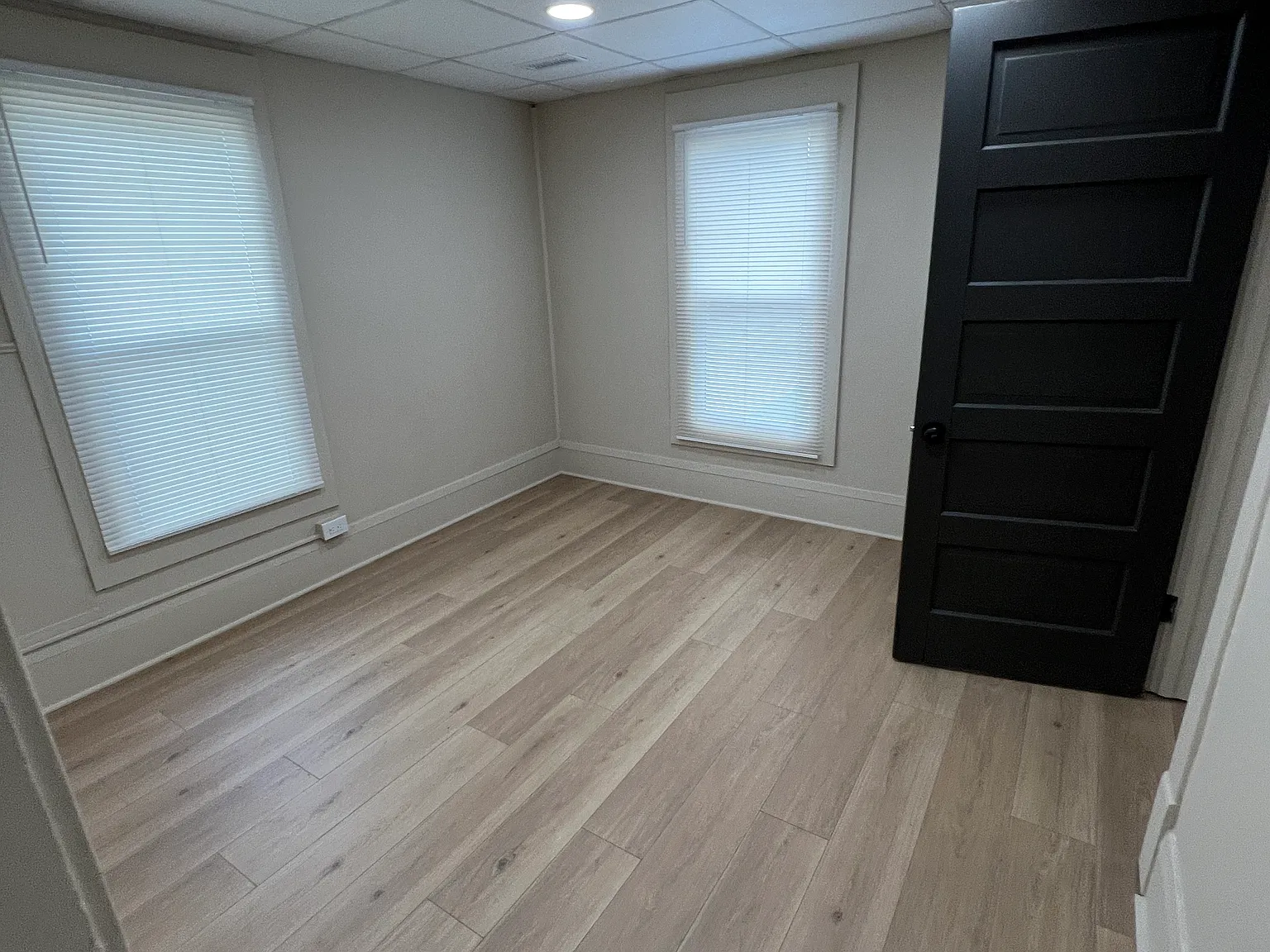2 bed, $950 — Photo 4