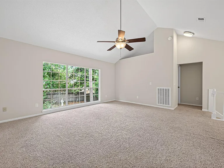106 Breezy Point Pl — Photo 23