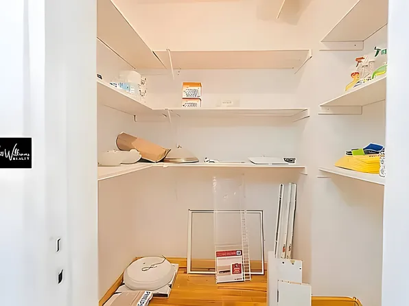 41-25 Kissena Boulevard image 11 of 26