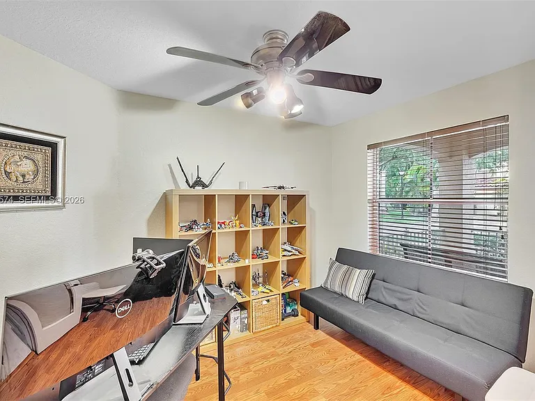 3711 Falcon Ridge Cir — Photo 29